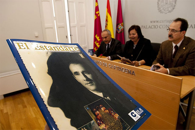 Ayuntamiento y COPE presentan dos CD de Semana Santa y la revista El Estandarte dedicada a Balbino de la Cerra - 2, Foto 2