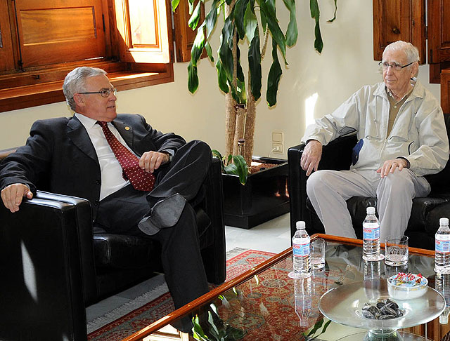 El jesuita nicaragüense Fernando Cardenal presenta sus memorias en la Universidad de Murcia - 1, Foto 1