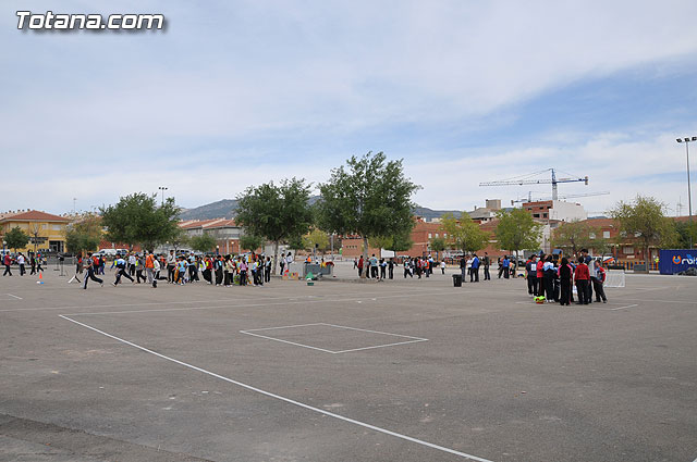 Ms de 700 niños participan en las Jornadas de Juegos Populares y Deportes Alternativos - 1
