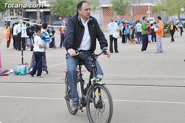 Ms de 700 niños participan en las Jornadas de Juegos Populares y Deportes Alternativos - 5