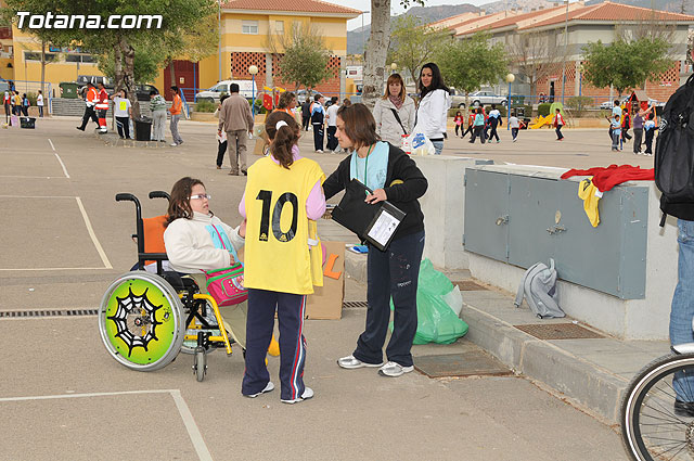 Ms de 700 niños participan en las Jornadas de Juegos Populares y Deportes Alternativos - 7