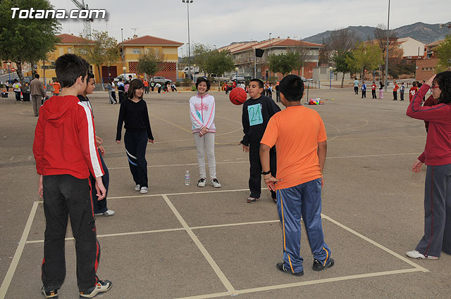 Ms de 700 niños participan en las Jornadas de Juegos Populares y Deportes Alternativos - 8