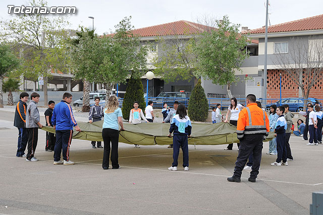 Ms de 700 niños participan en las Jornadas de Juegos Populares y Deportes Alternativos - 18
