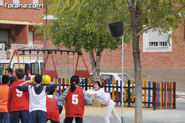 Ms de 700 niños participan en las Jornadas de Juegos Populares y Deportes Alternativos - 34