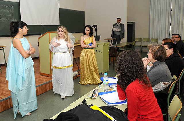 El director del Instituto Teológico pronuncia mañana el pregón de las fiestas  de la Facultad de Letras - 1, Foto 1