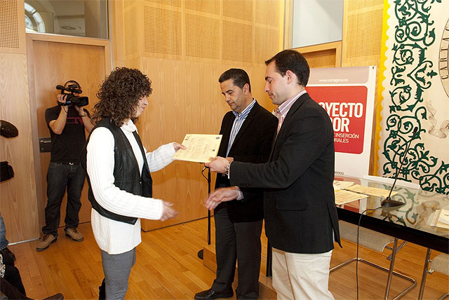 Los primeros 45 alumnos del proyecto Labor reciben sus diplomas - 2, Foto 2