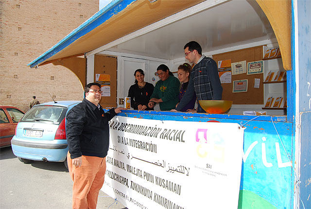 Una decena de actividades que comienzan hoy conmemoran el “Da internacional contra el racismo y la discriminacin racial” - 12
