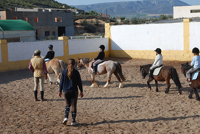 Aplazada la inauguración del Pony Club en el Club de Hípica El Perete - 1, Foto 1