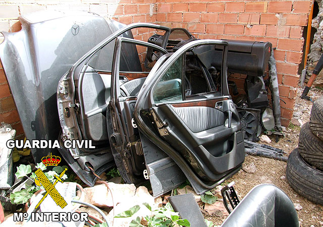 La Guardia Civil recupera gran cantidad de efectos procedentes de numerosos robos en Murcia y Alicante, Foto 3