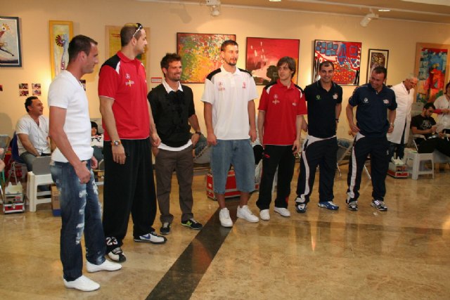 El CB Murcia colabora con la Campaña ‘Tu sangre siempre hace falta’ - 1, Foto 1