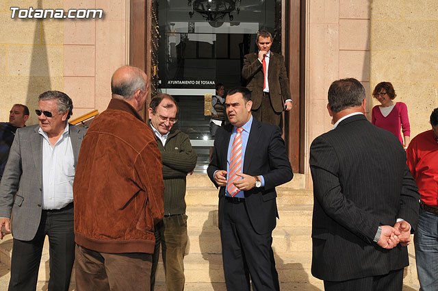 El consejero de Agricultura y el alcalde de Totana presentan el proyecto de instalacin del sistema de tratamiento terciario de la depuradora del municipio - 1