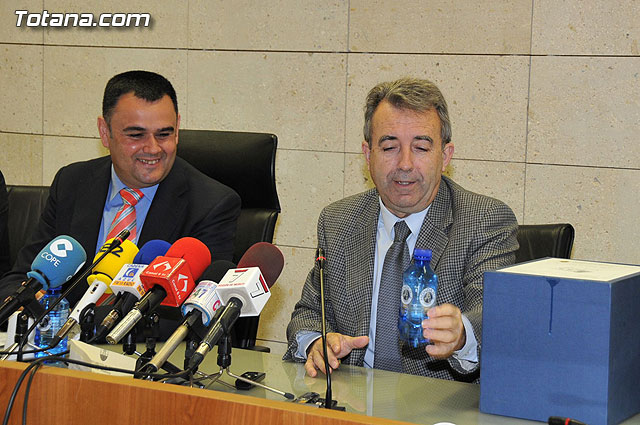 El consejero de Agricultura y el alcalde de Totana presentan el proyecto de instalacin del sistema de tratamiento terciario de la depuradora del municipio - 11