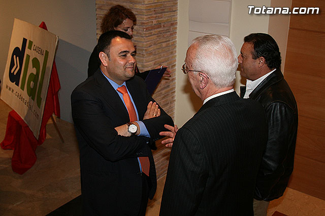 Se presenta la agenda gratuita de Semana Santa “Ser Nazarenos Totana 2009” - 4