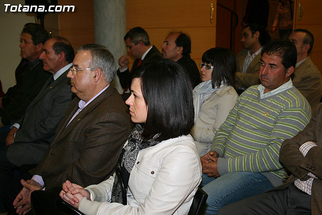 Se presenta la agenda gratuita de Semana Santa “Ser Nazarenos Totana 2009” - 10