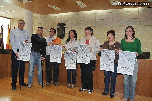 La “I Marcha Solidaria” se celebrará este domingo 29 de marzo a las doce del mediodía desde la Plaza de la Constitución, Foto 1