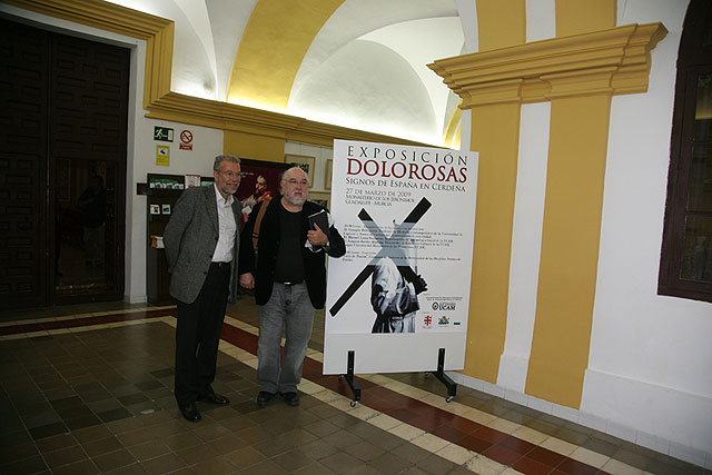 La UCAM inaugura una exposición de imágenes de la Semana Santa de Cerdeña - 1, Foto 1