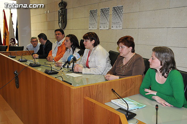 La “I Marcha Solidaria” se celebrar este domingo 29 de marzo a las doce del medioda desde la Plaza de la Constitucin - 9