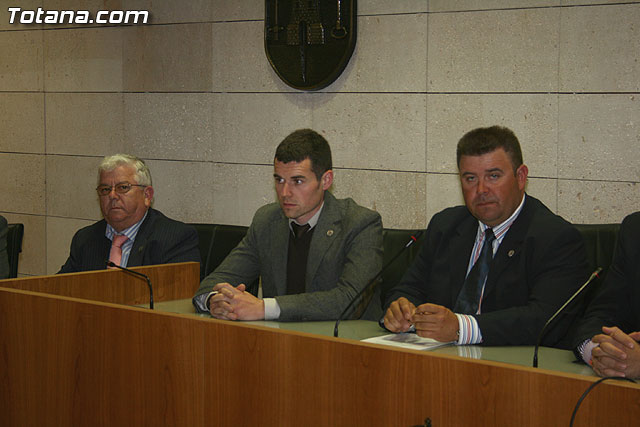 El Ayuntamiento y el Ilustre Cabildo Superior de Procesiones firman el convenio de colaboracin - 13