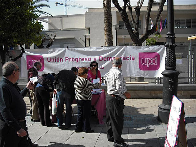 UPyD de la Vega del Segura inicia una campaña de recogida de firmas en protesta por el trazado proyectado para la línea 1 del tranvía - 1, Foto 1