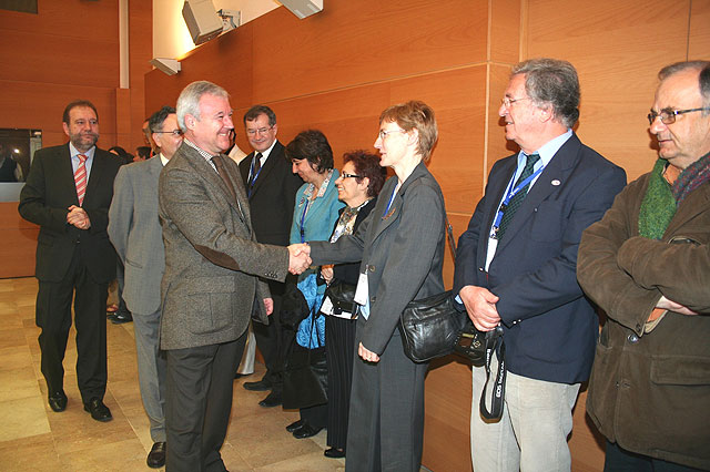 Audiencia de Valcárcel con coordinadores de la Olimpiada Científica de la Unión Europea EUSO 2009 - 1, Foto 1