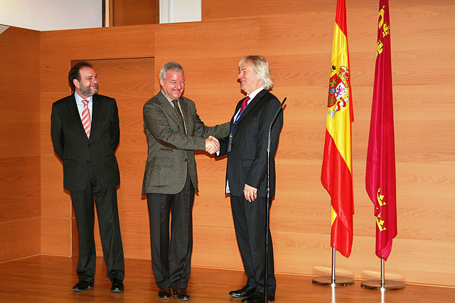 Audiencia de Valcárcel con coordinadores de la Olimpiada Científica de la Unión Europea EUSO 2009 - 2, Foto 2