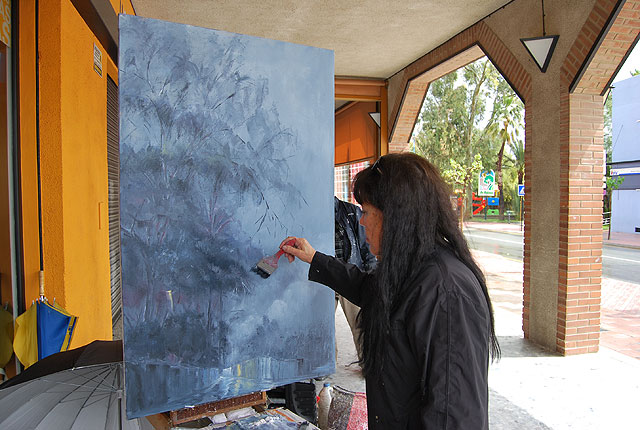 Pese a la lluvia más de 70 participantes se echan a la calle para participar en el V Certamen de Pintura al aire libre - 2, Foto 2