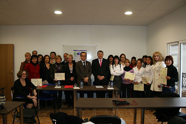 Sesenta usuarios se han beneficiado durante los últimos siete meses del   Proyecto Activa puesto en práctica por el colectivo santomerano Redes Para la Inserción Socio – Educativa –Repain- - 2, Foto 2