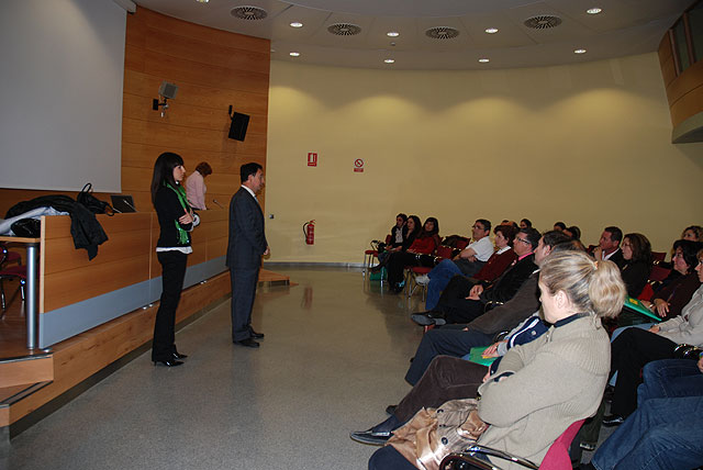 Veinte familias más preparadas para acoger a niños tutelados por la Comunidad - 1, Foto 1