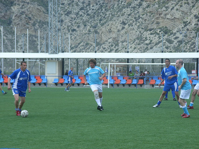 La Peña Madridista “La Décima” se coloca a dos puntos del líder “Los Pachuchos” en la Liga de Fútbol Aficionado Juega Limpio, Foto 3