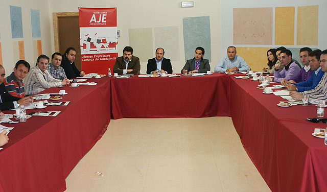Reunión de la Asociación de Jóvenes Empresarios del Guadalentín en Puerto Lumbreras - 2, Foto 2