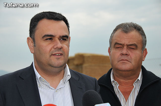 Continan las obras de los caminos rurales, financiados por el Fondo de Inversin Local - 9