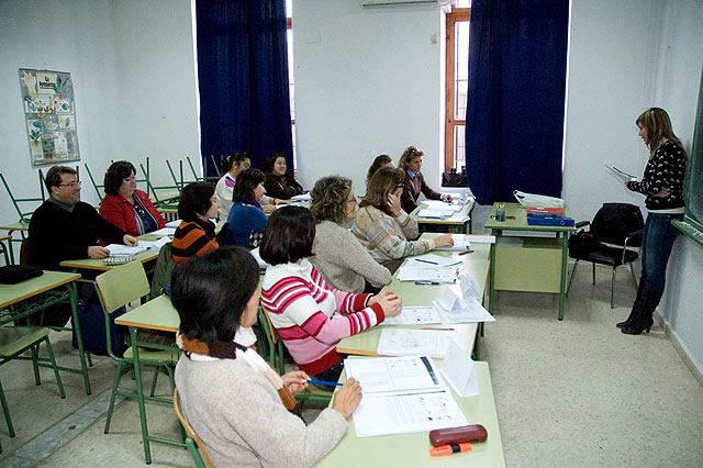 La Concejalía de Empleo y Formación organiza un curso de inglés básico, Foto 1