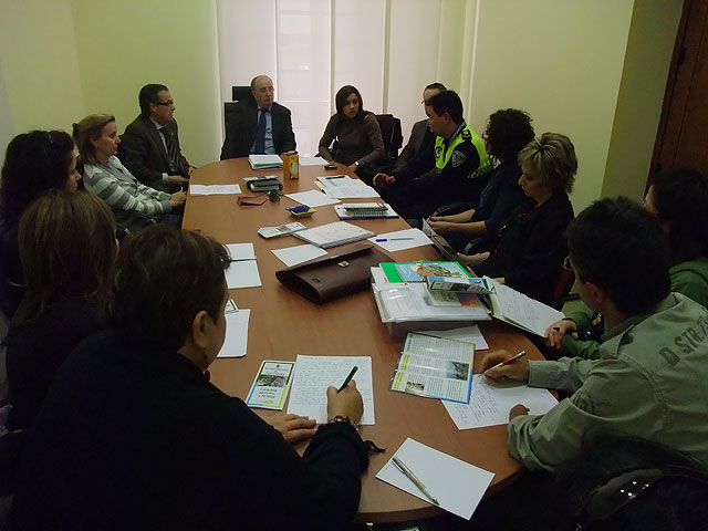 El ayuntamiento de Santomera amplia la ordenanza municipal que regula la venta y suministro de bebidas alcohólicas - 1, Foto 1