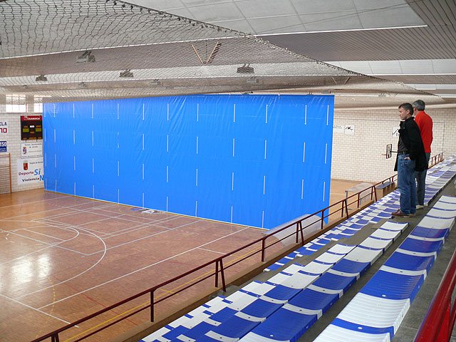 El Pabellón Municipal de Deportes de Jumilla dispone de una cortina separadora automática - 1, Foto 1