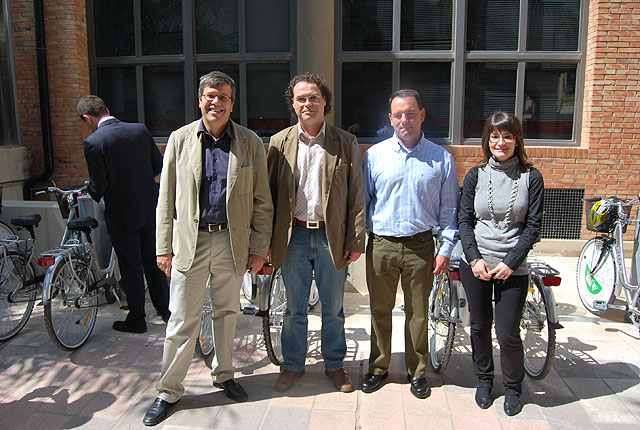 Los vecinos podrn inscribirse en BiciAlhama a partir del prximo 21 de abril, servicio que comenzar a poder utilizarse a partir del 4 de mayo, Foto 4