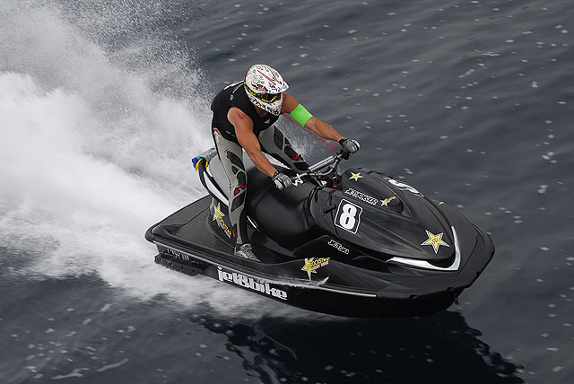 guilas da el banderazo de salida al Campeonato de España de Motos de Agua 2009 - 5