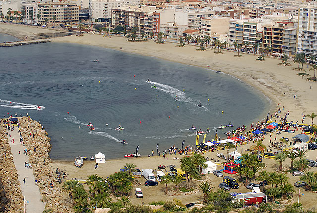 guilas da el banderazo de salida al Campeonato de España de Motos de Agua 2009 - 11