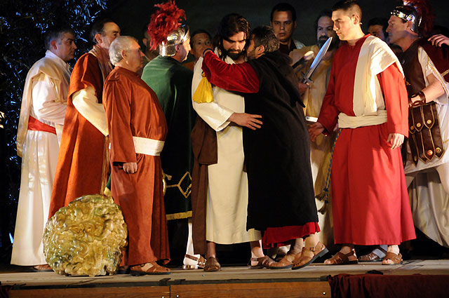 Excelente puesta en escena del Auto del Prendimiento y la Bocina - 2, Foto 2