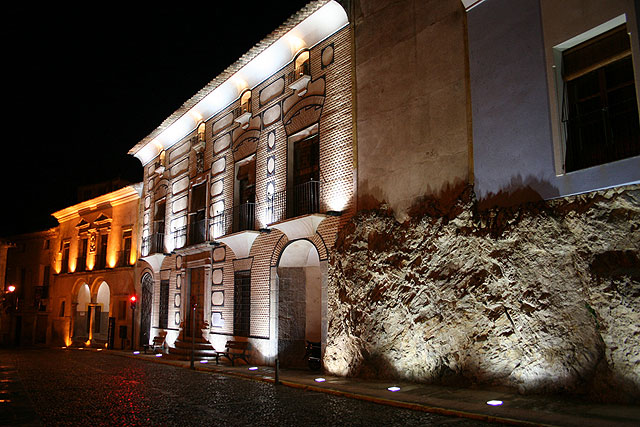 Se inaugura el alumbrado ornamental de varios edificios históricos del Casco Antiguo - 2, Foto 2