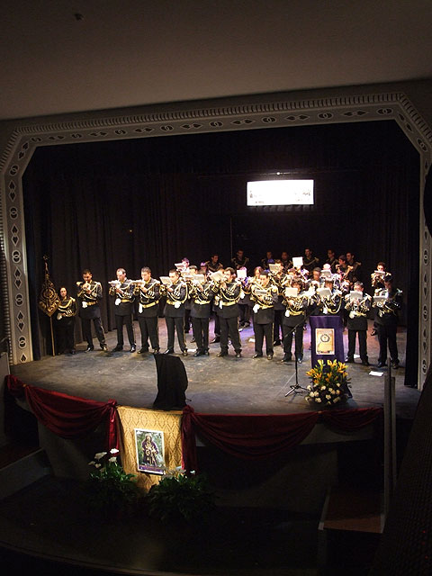 Tambores y cornetas resuenan en el Victoria en un concierto a beneficio de Cáritas - 2, Foto 2