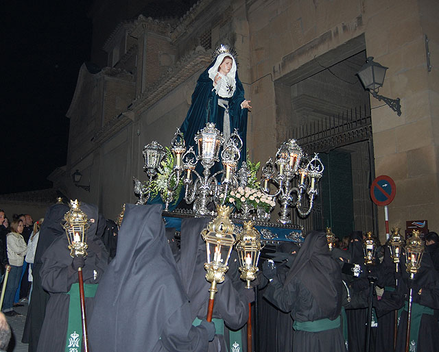 El silencio inundó la procesión de Martes Santo, presidida por el Cristo de la Vida y Nuestra Señora de la Esperanza - 1, Foto 1