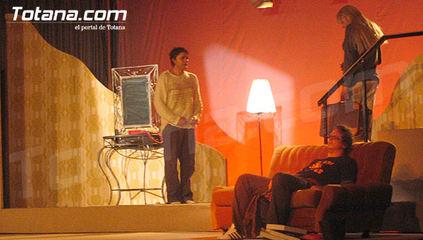 La programación de la “Primavera Cultural” continúa este fin de semana con la puesta en escena de la obra de teatro “Hablemos a calzón quitado”, Foto 3