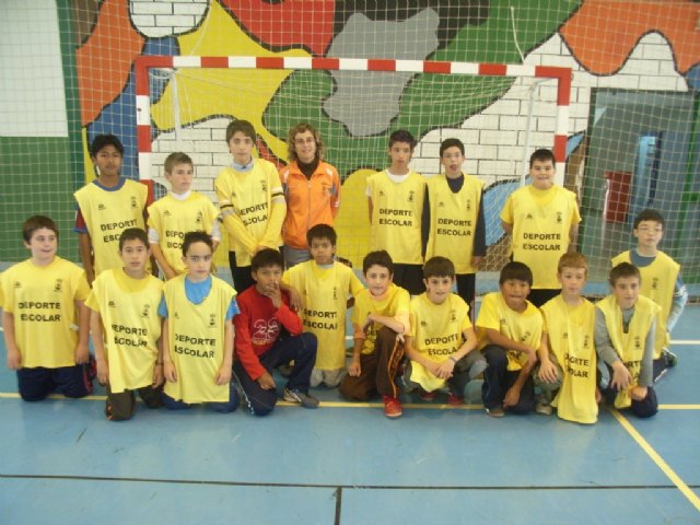 La Jornada de Fútbol Sala Alevín contó con la participación de un total de siete centros educativos de la localidad, Foto 1