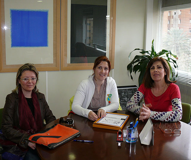 La concejal de Educación se reúne con la directora general de Ordenación Académica para hablar del conservatorio - 1, Foto 1