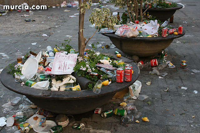 357 operarios de la Concejalía de Limpieza Viaria recogen 77 toneladas de basura tras el Bando de la Huerta - 1, Foto 1