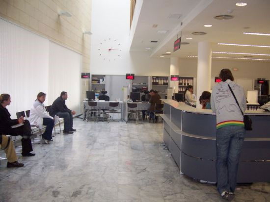 El Ayuntamiento pone a disposición los vecinos las listas del censo electoral para las elecciones al Parlamento Europeo, Foto 1