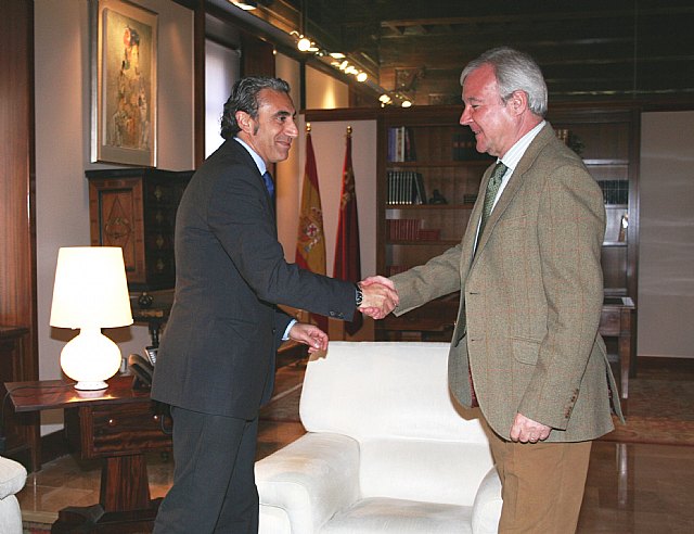 El presidente Valcárcel recibe al alcalde Beniel, Roberto García - 1, Foto 1