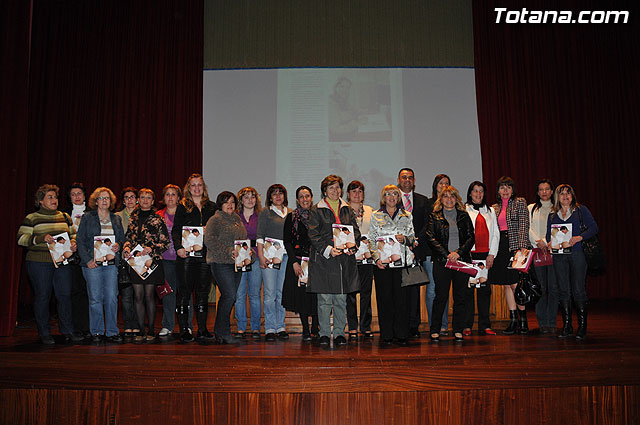 Se presenta la nueva revista sobre igualdad 