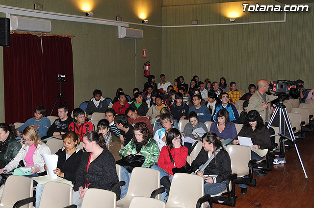 El alcalde anuncia la ampliacin de las lneas de ayuda del SEAPA a los autnomos - 6