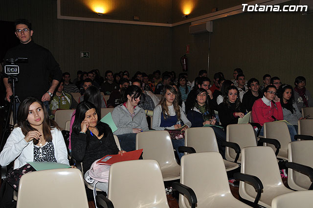 El alcalde anuncia la ampliacin de las lneas de ayuda del SEAPA a los autnomos - 9